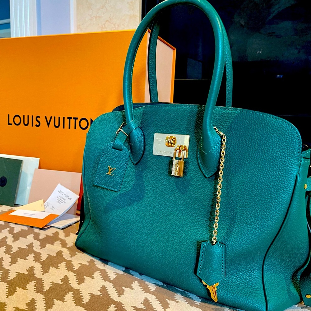 ❤️ Louis Vuitton MILLA MM Handbag GORGEOUS!!! Authentic!!! ❤️